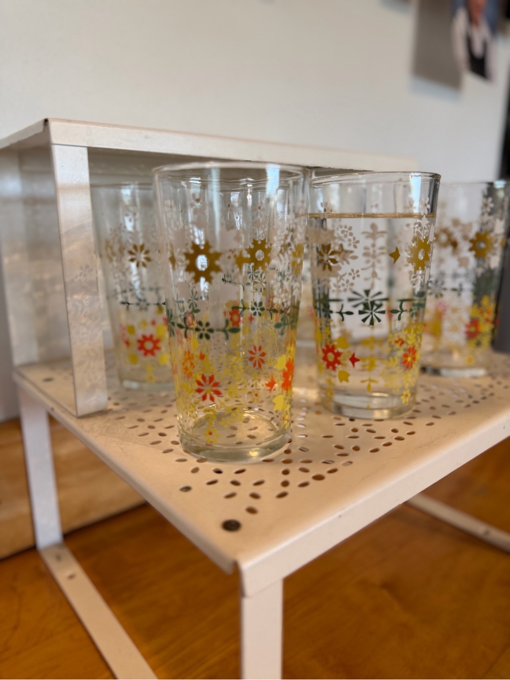 Vintage Floral Glass Tumbler Set - Yellow & Green Pattern (Set of 6) - Picture 6 of 6